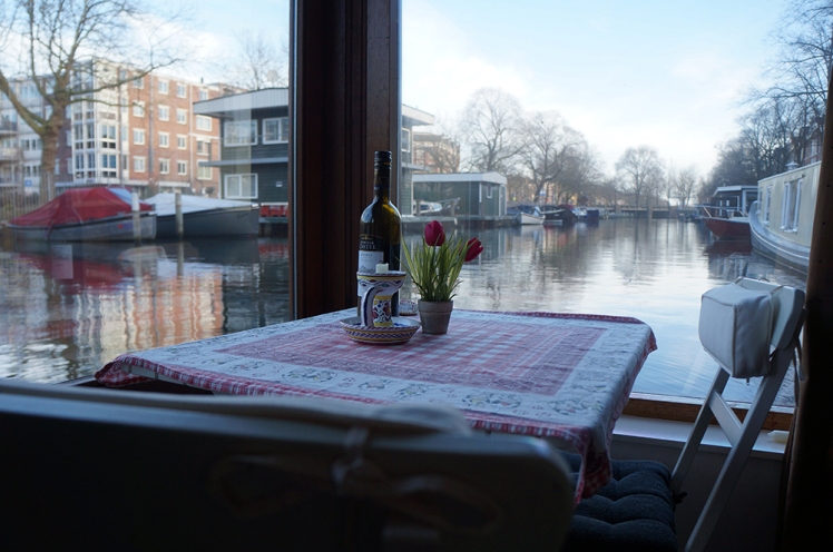 houseboat Amsterdam